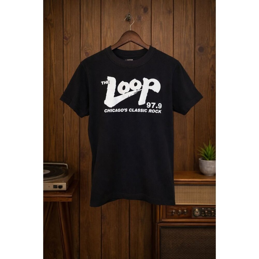 Chicago Loop 97.9 Classic Rock T Shirt. NWT comes with gift tag. Size XL